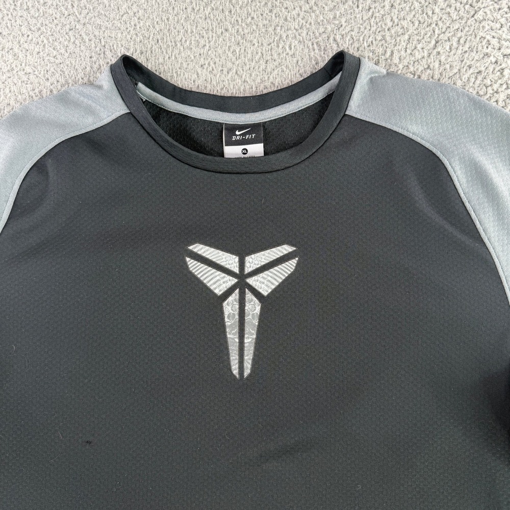 Kobe Bryant Sheath Logo Long Sleeve Shirt Mens XL Black Nike Gray Dri-FIT Mamba